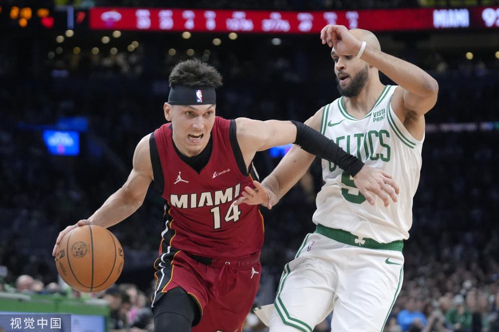 杂耍踩球 杂耍踩球